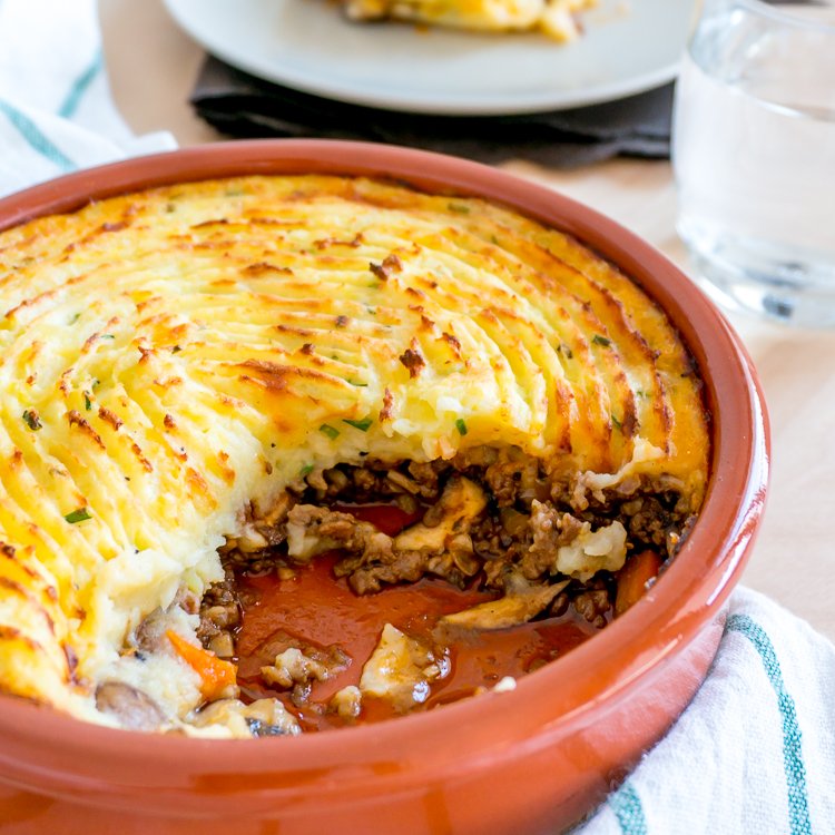 Chiligehaktschotel met aardappelpuree