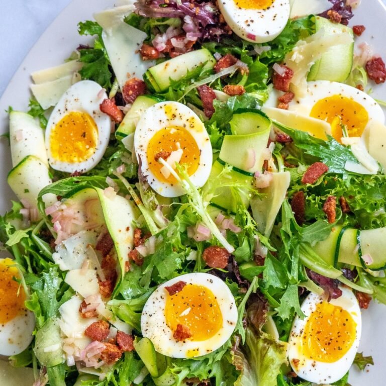 Paysannesalade met ei en spekjes