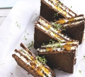 Roggebroodjes met katenspekmousse