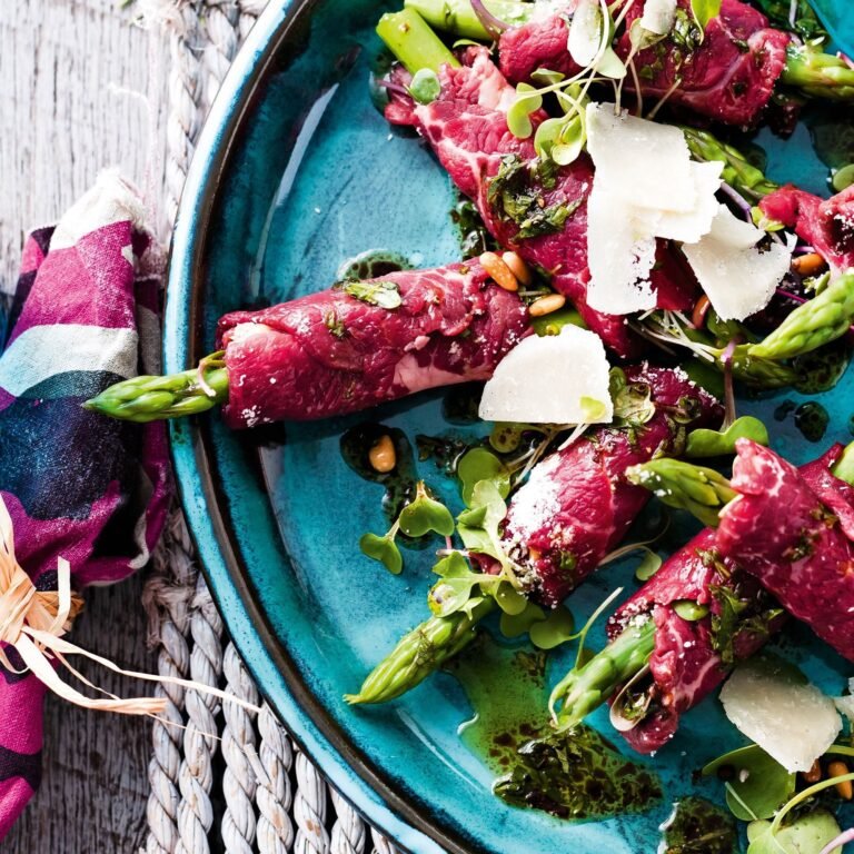 Rundercarpaccio en aspergerolletjes