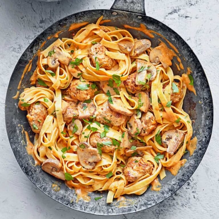 Snelle tagilatelle Stroganoff