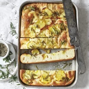 focaccia met aardappel en rozemarijn
