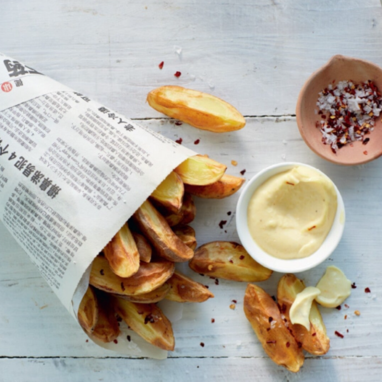 Aardappelwegdes met saffraan-aioli & chilizout