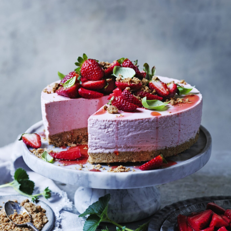 Aardbeiencheesecake met dubbeldikke bodem