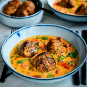 Gehaktballetjes in tomatensaus