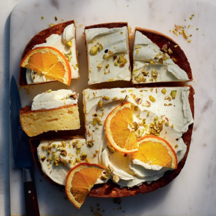 Sinaasappel-yoghurtcake met vanillemascarpone