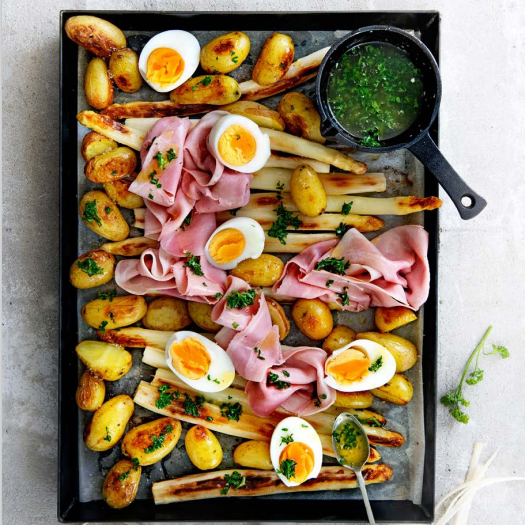 Witte asperges met krieltjes & peterselieboter