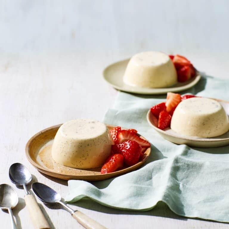 Yoghurt-honing panna cotta