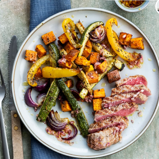 Steak met geroosterde groenten & citroendressing