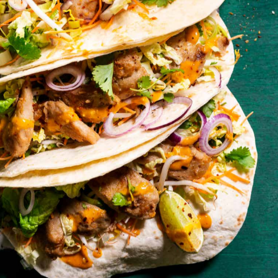 Thaise wrap met pindasaus