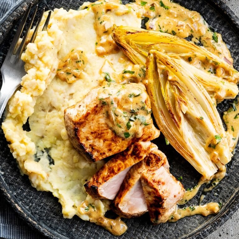 Varkenshaas met knolselderpuree, witlof & dragonroomsaus