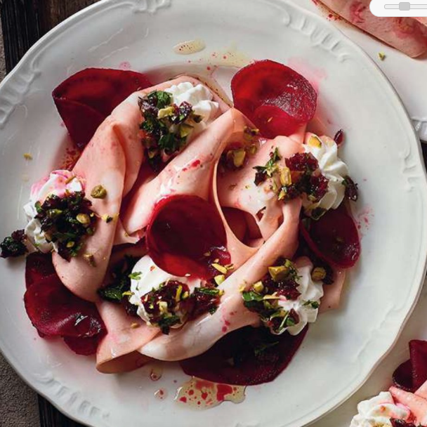Mortadella carpaccio met cranberry-gremolata
