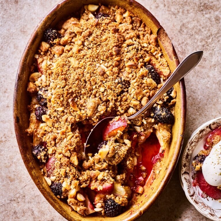 Pruimen-bramen crumble