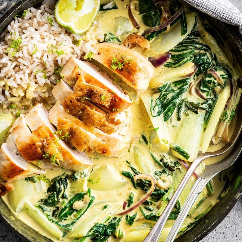 Kip curry met kokos-limoensaus