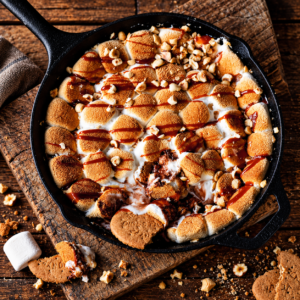 S'mores skillet met salted caramel